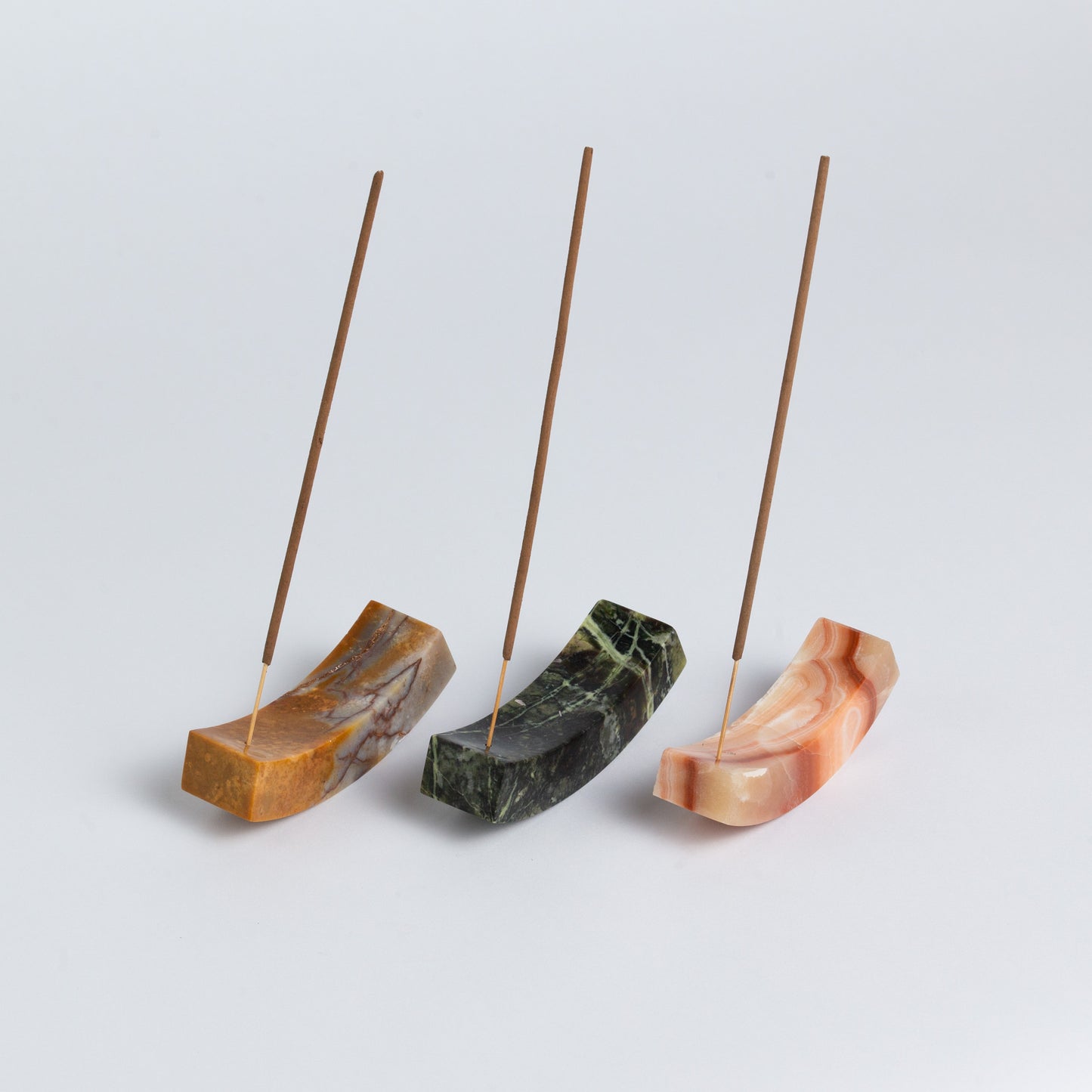 Smile gemstone incense holder - onyx crema