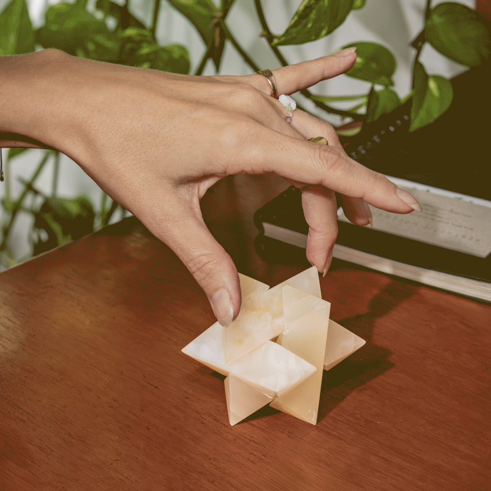 Onyx Crema Burr star Puzzle