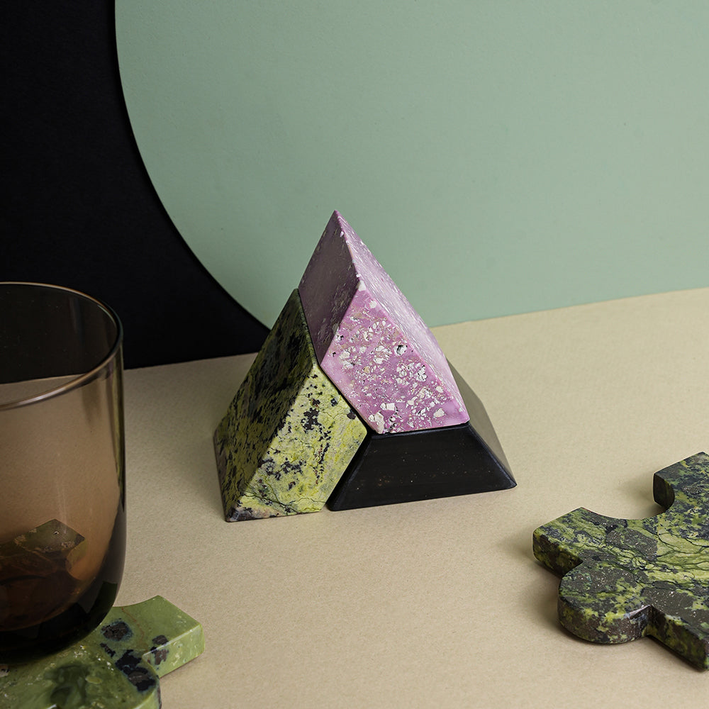 Triangle puzzle candelabra - Lila Black